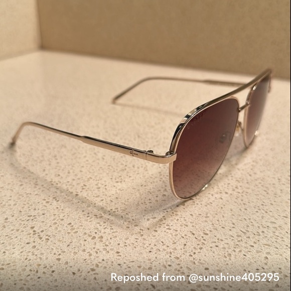 Diff x Oversized Aviator Sunglasses - Picture 2 of 9